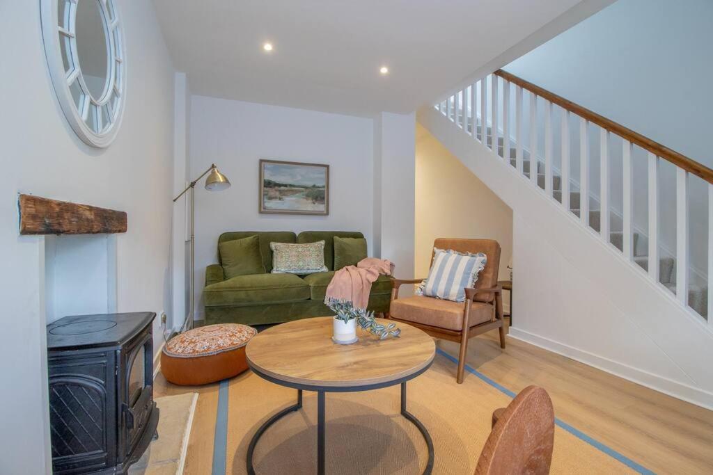 Henry Bell - Cosy 2-bedroom * Helensburgh