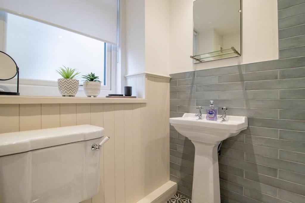 Henry Bell - Cosy 2-bedroom Helensburgh